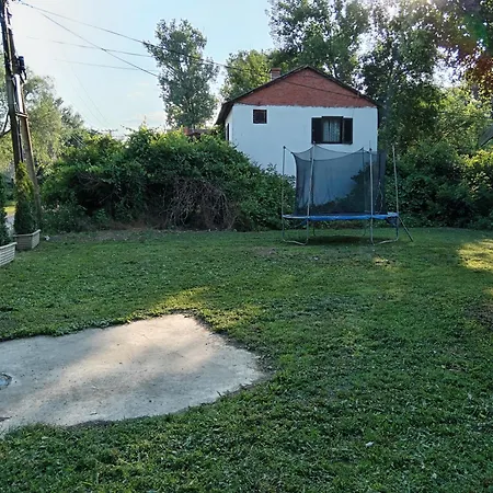 Tiski Raj Apartment Becej